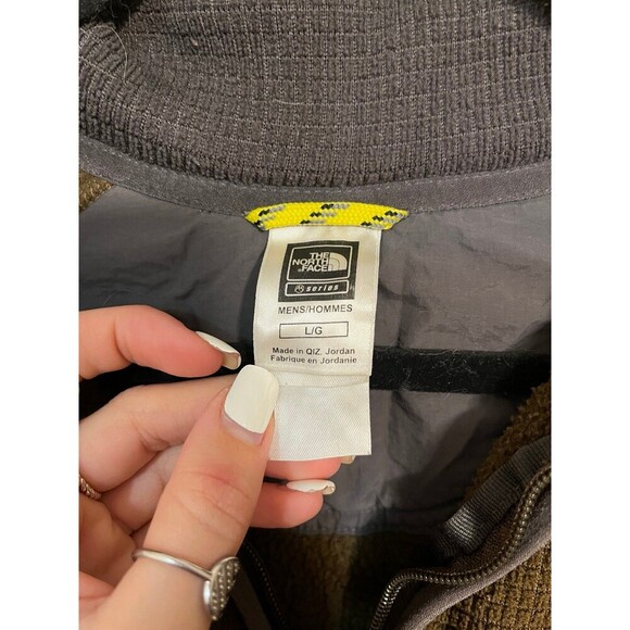 The North Face Men’s Fleece Quarter Zip - Picture 3 of 5